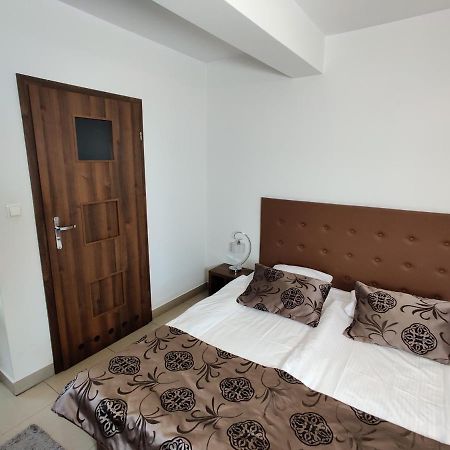 Belweder Aparthotel Porosly Exterior photo