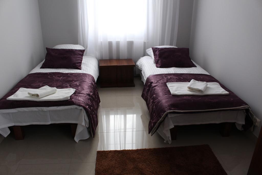 Belweder Aparthotel Porosly Room photo